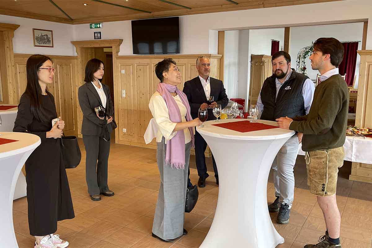 Chinesische Delegation entdeckt Bayerisch Eisenstein