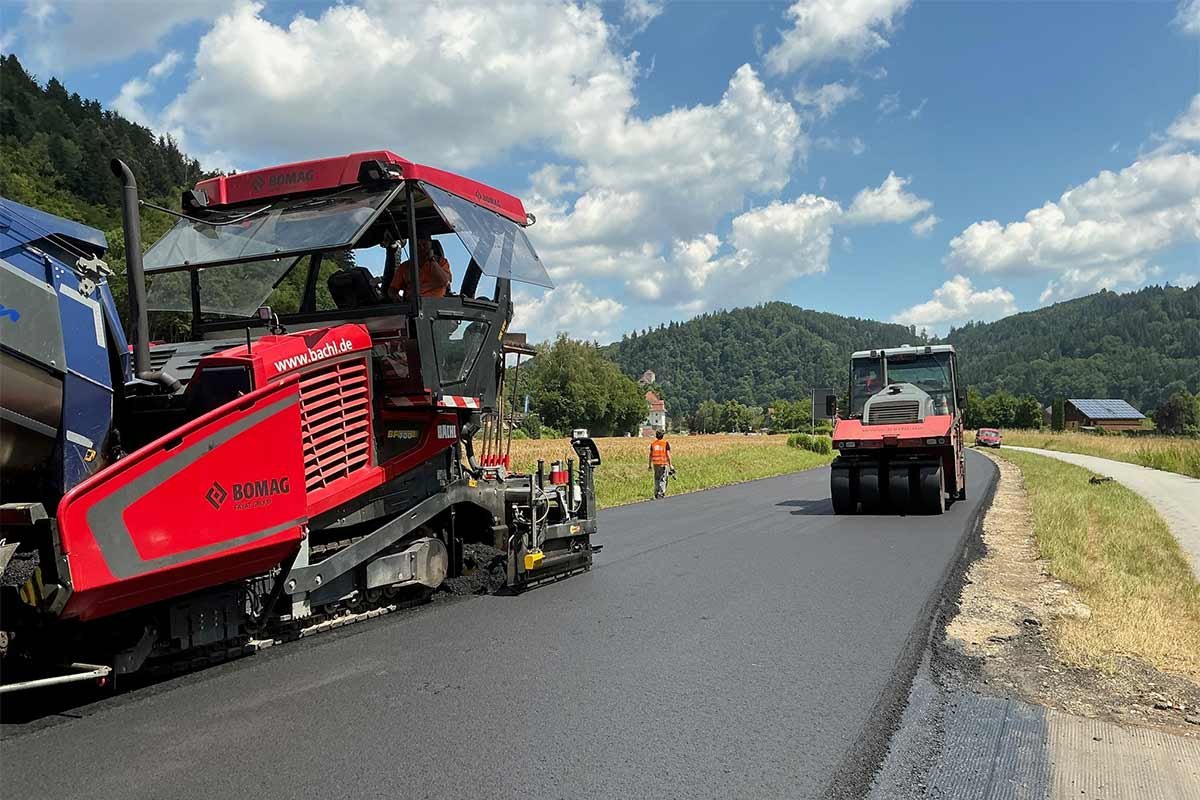 Fahrbahnsanierung bei Erlau B 388 endet drei Tage früher als geplant