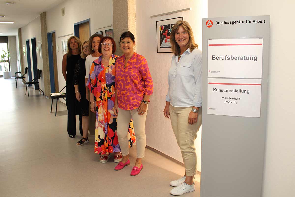Von van Gogh bis Warhol: Mittelschule Pocking stellt ihre Werke aus