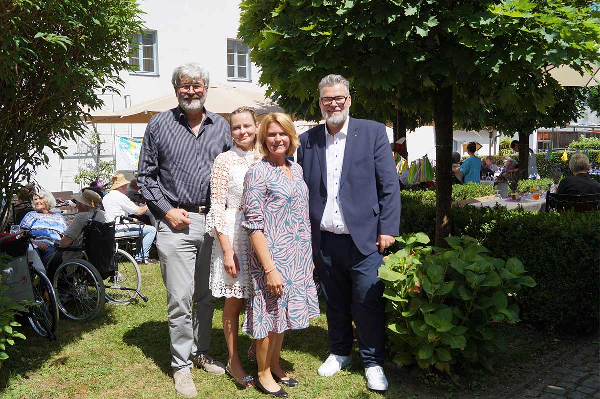 Gelungenes Sommerfest im Garten des Seniorenstifts Heiliggeist