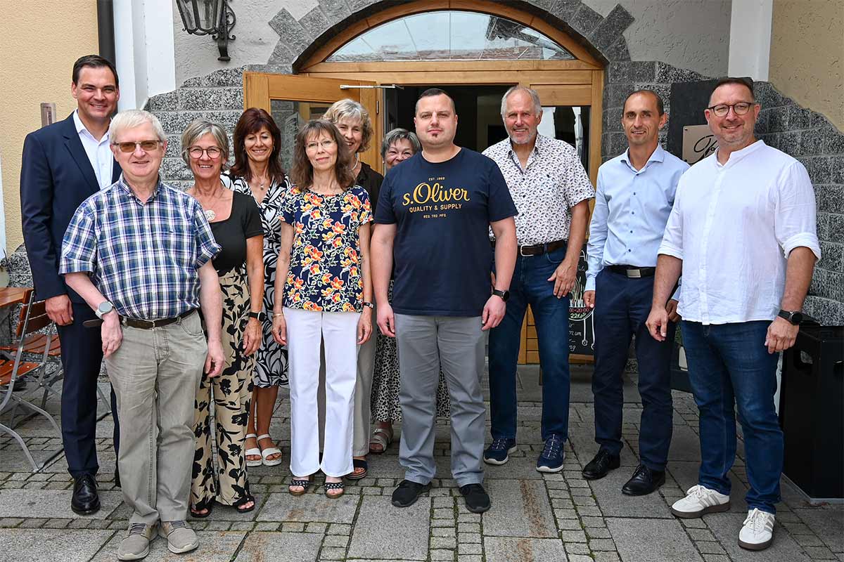 Landkreis ehrt Jubilare und verabschiedet Mitarbeiter in den Ruhestand
