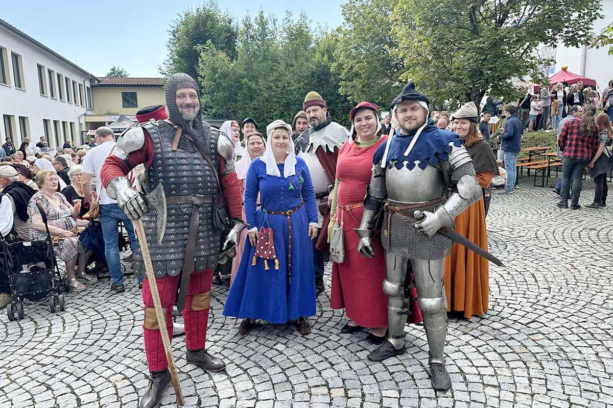Ritter, Burgfräulein und mittelalterliches Treiben in Röhrnbach