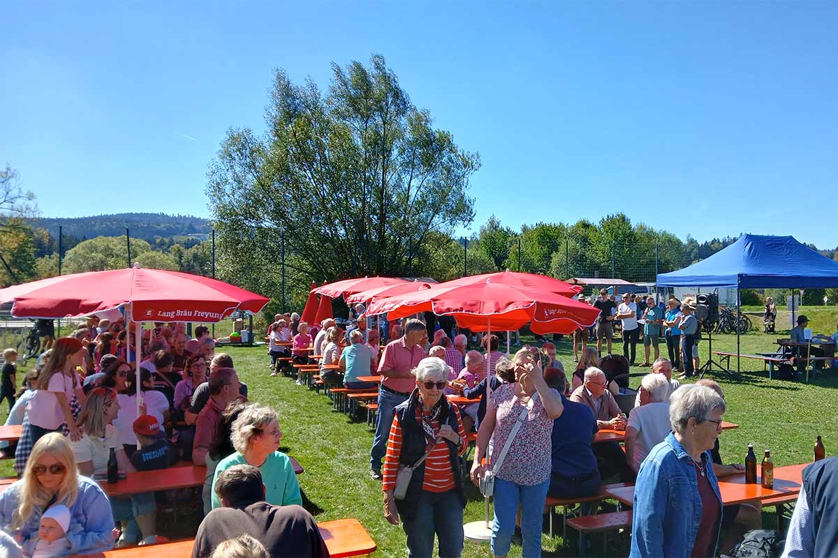 Über 400 Besucher beim 4. Naturpark-Wasserbüffelfest am Erlauzwieseler See